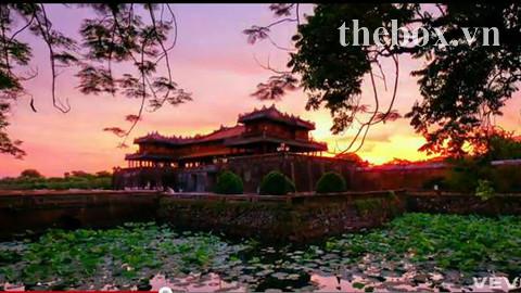 hinh anh dai noi hue xuat hien trong mv cua karmin 4600