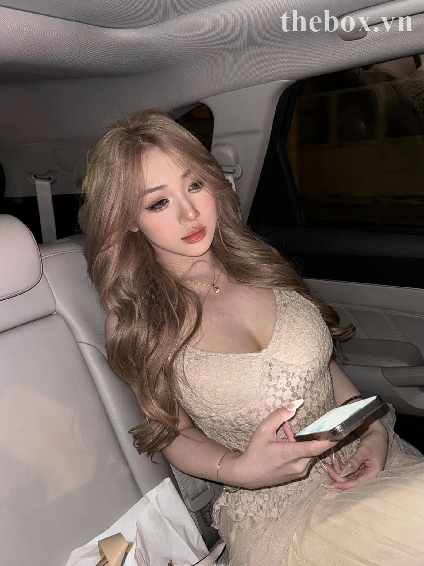 phốt trần hà linh